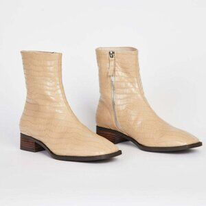 Intentionally Blank Tour Ojai Cream Croc Embossed Leather Ankle Boot 9